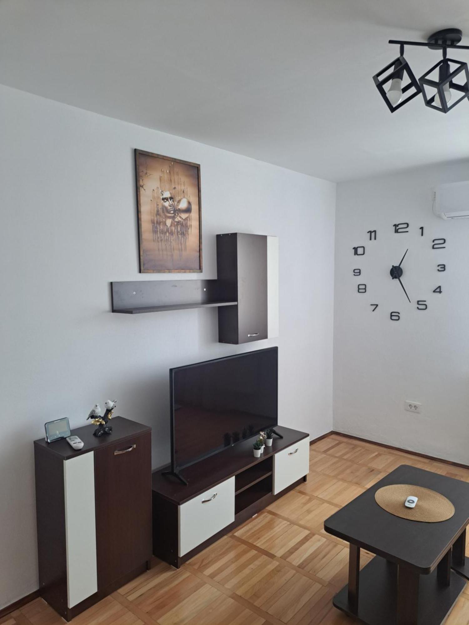 Apartament Confort Hd 胡内多阿拉 外观 照片